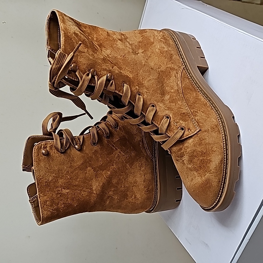 Gorgeous Dolce Vita Clear combat boots